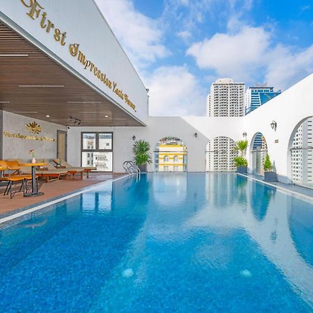 Golden Lotus Hotel Da Nang - Rooftop Bar Sea View Exteriör bild